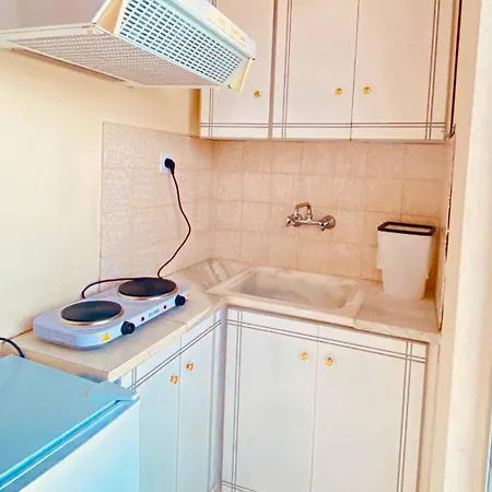 Apart Otel Alexiou