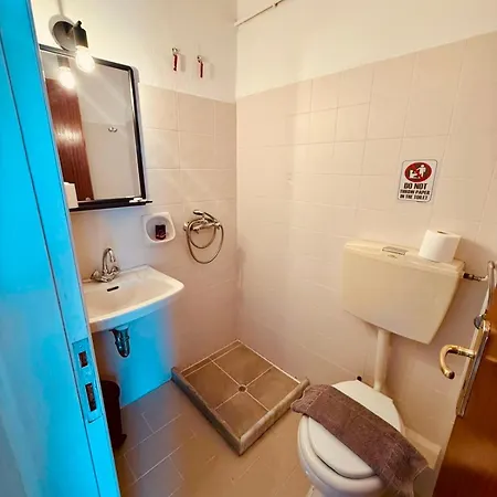 Apart Otel Alexiou 3*