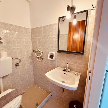 Alexiou Apart Otel Loutra Edipsou (Evia)