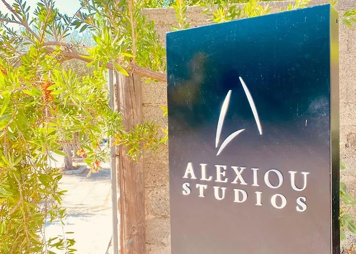 Alexiou アパートホテル 3*