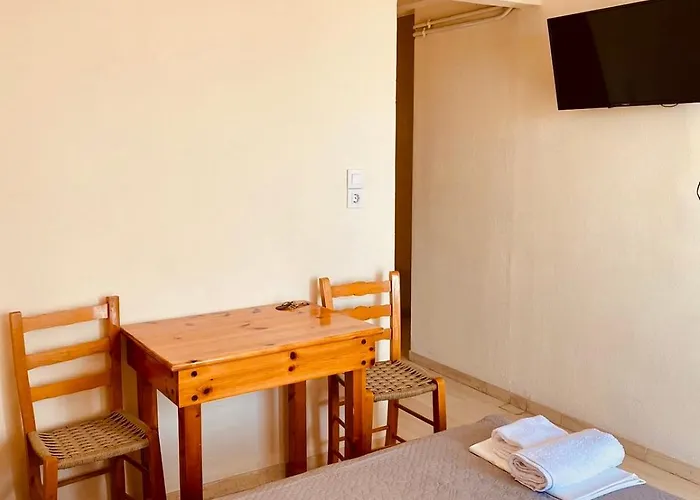 アパートホテル Alexiou ルトラ・エディプソス