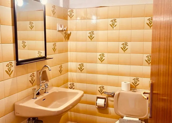 Alexiou アパートホテル